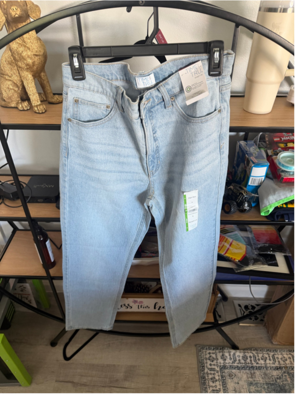 Women's Time and Tru Straight Leg Jeans Size 8 Light Blue